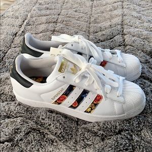 Adidas floral shell-toe, never worn NWT.